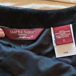 Early 2000s Eddie Bauer Black Suede Skirt.  Size 2.  New withou tags